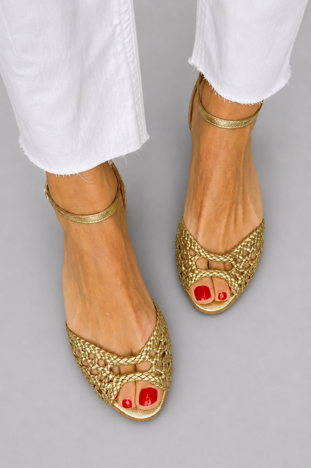 Isadora | Woven Golden Sandals
