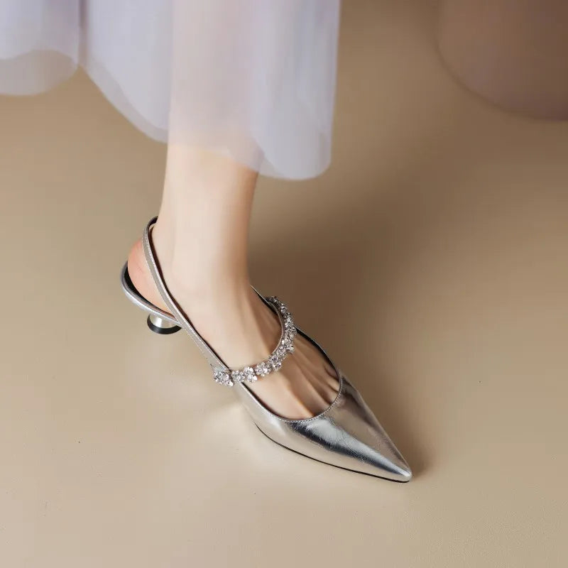 ISABELLE | Elegant Pumps