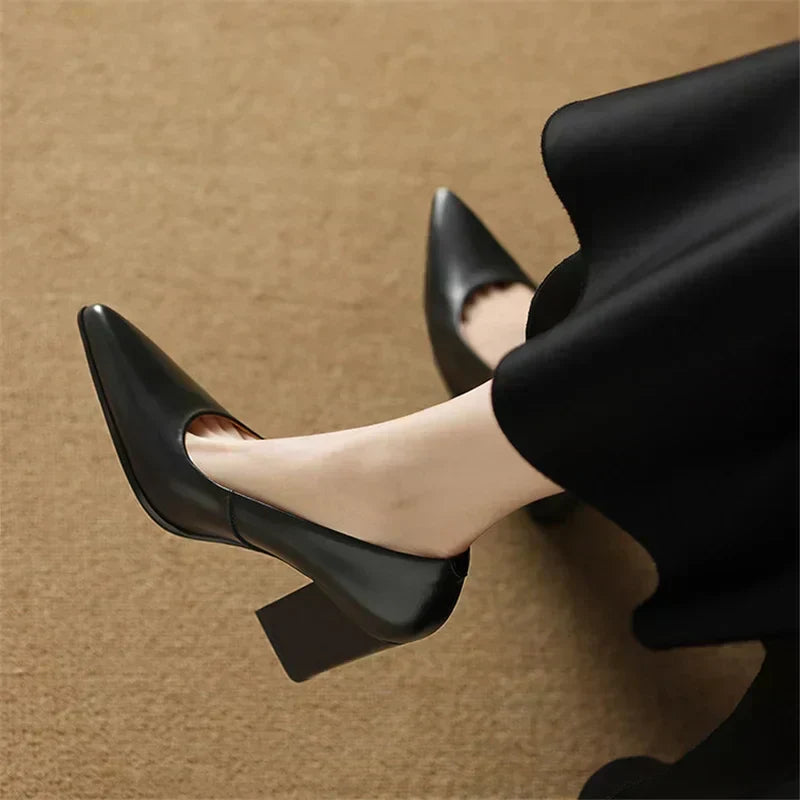 HANNAH | Elegant Pumps