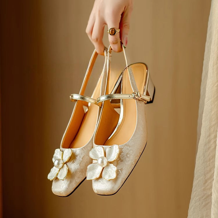 CAMERON | Elegant Pumps